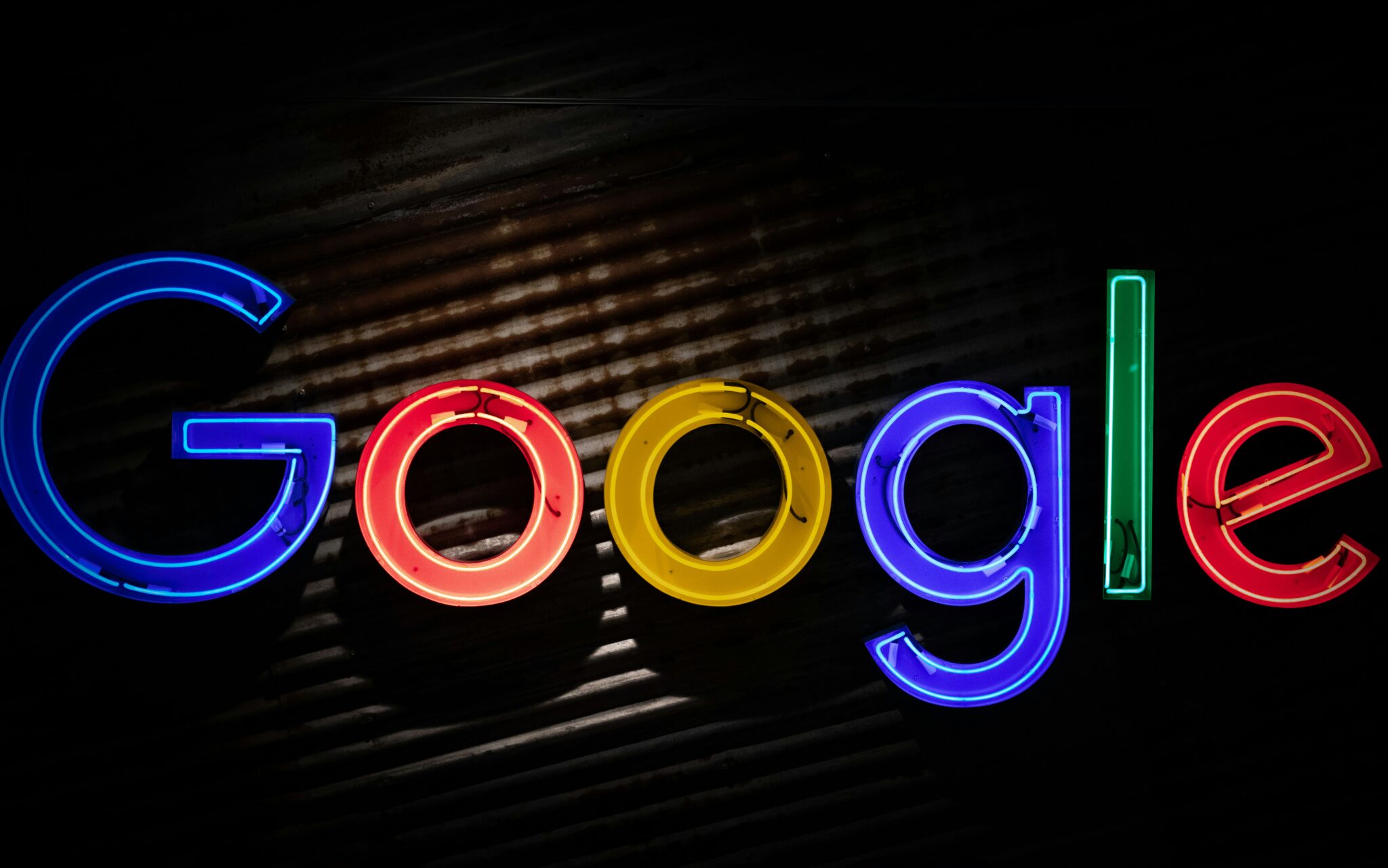 Google Logo: Meaning, History, Design Influences, and Evolution - Boon ...