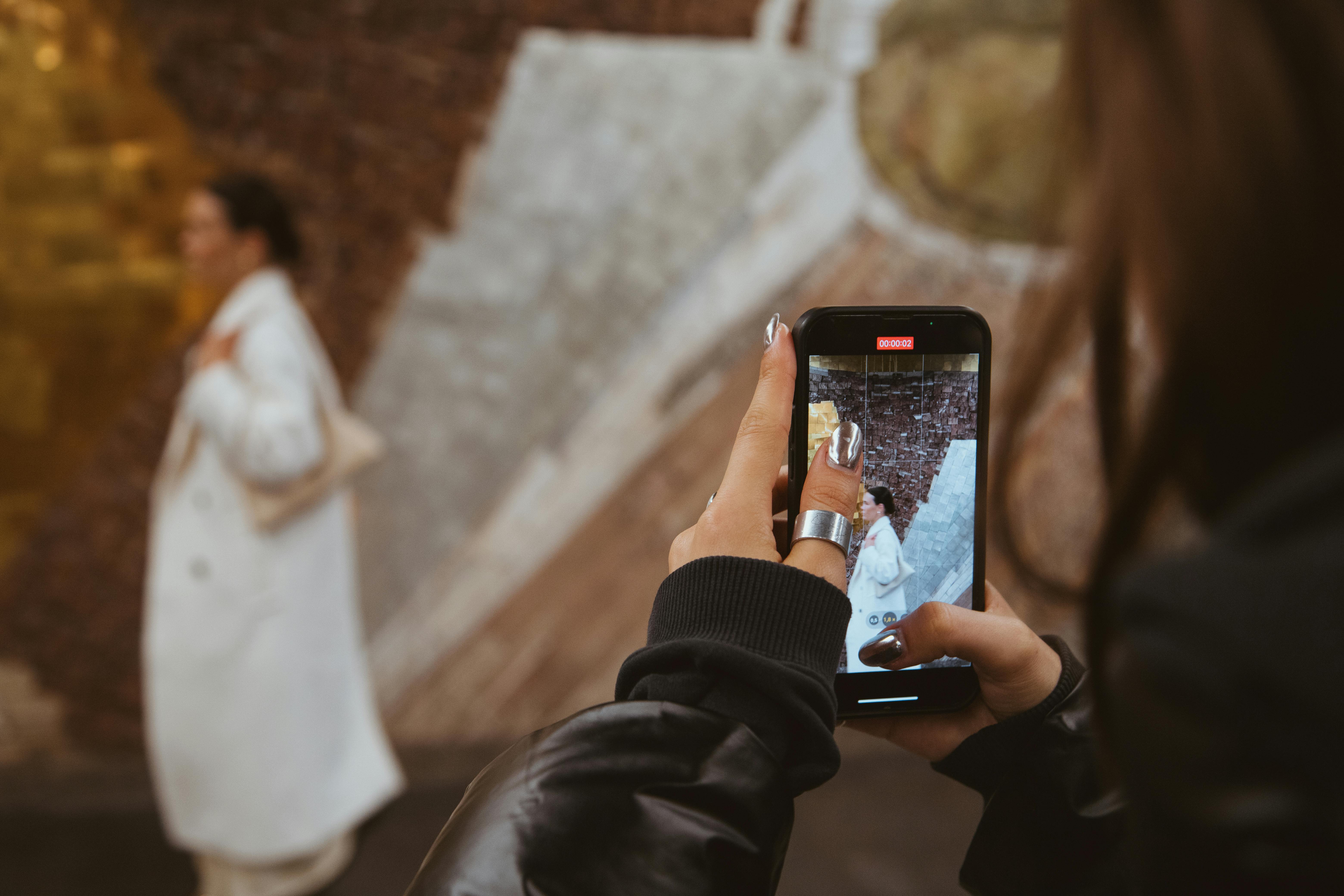 A stunning cityscape shot that captures the essence of smartphone photography