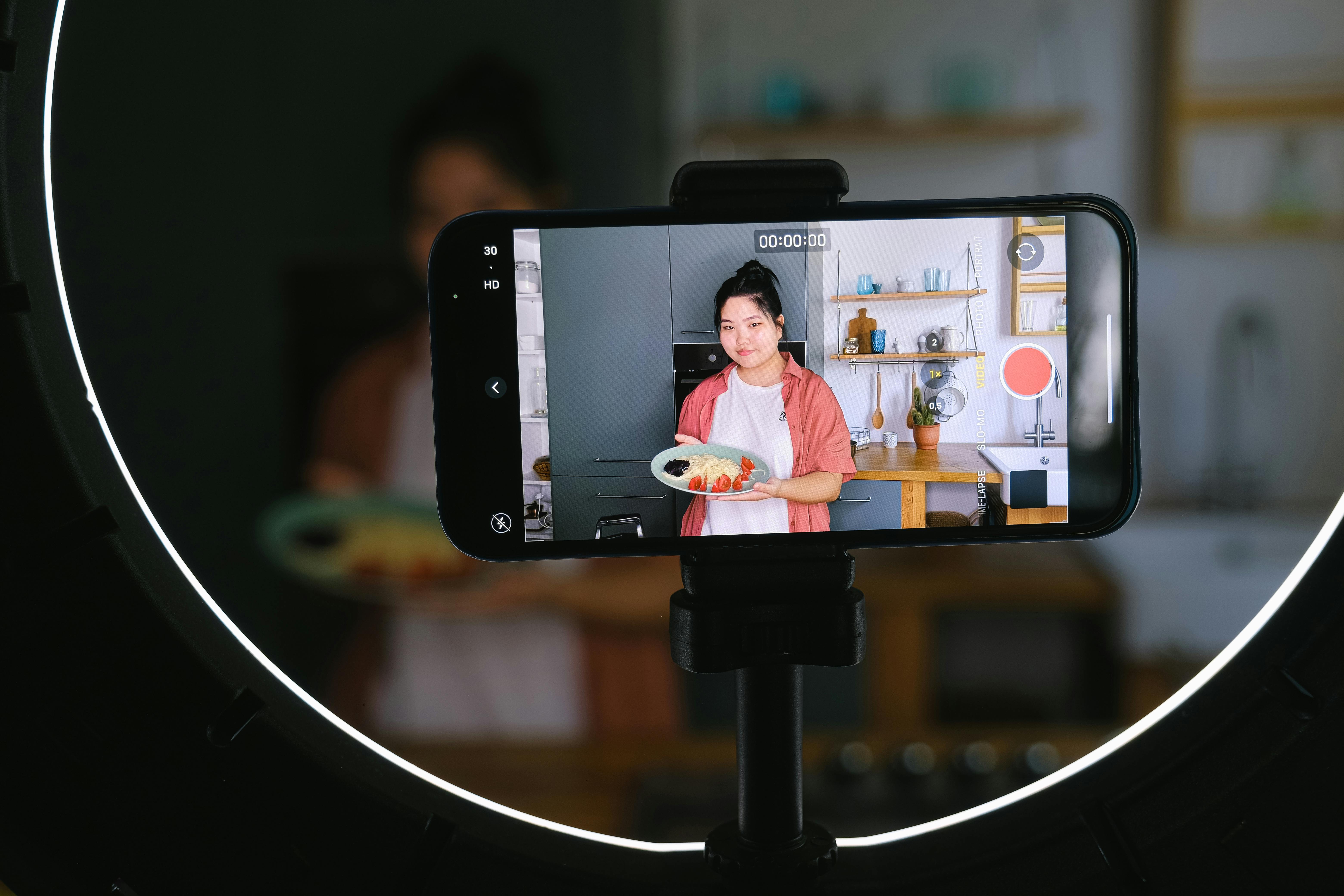 Smartphone on a Ring Light