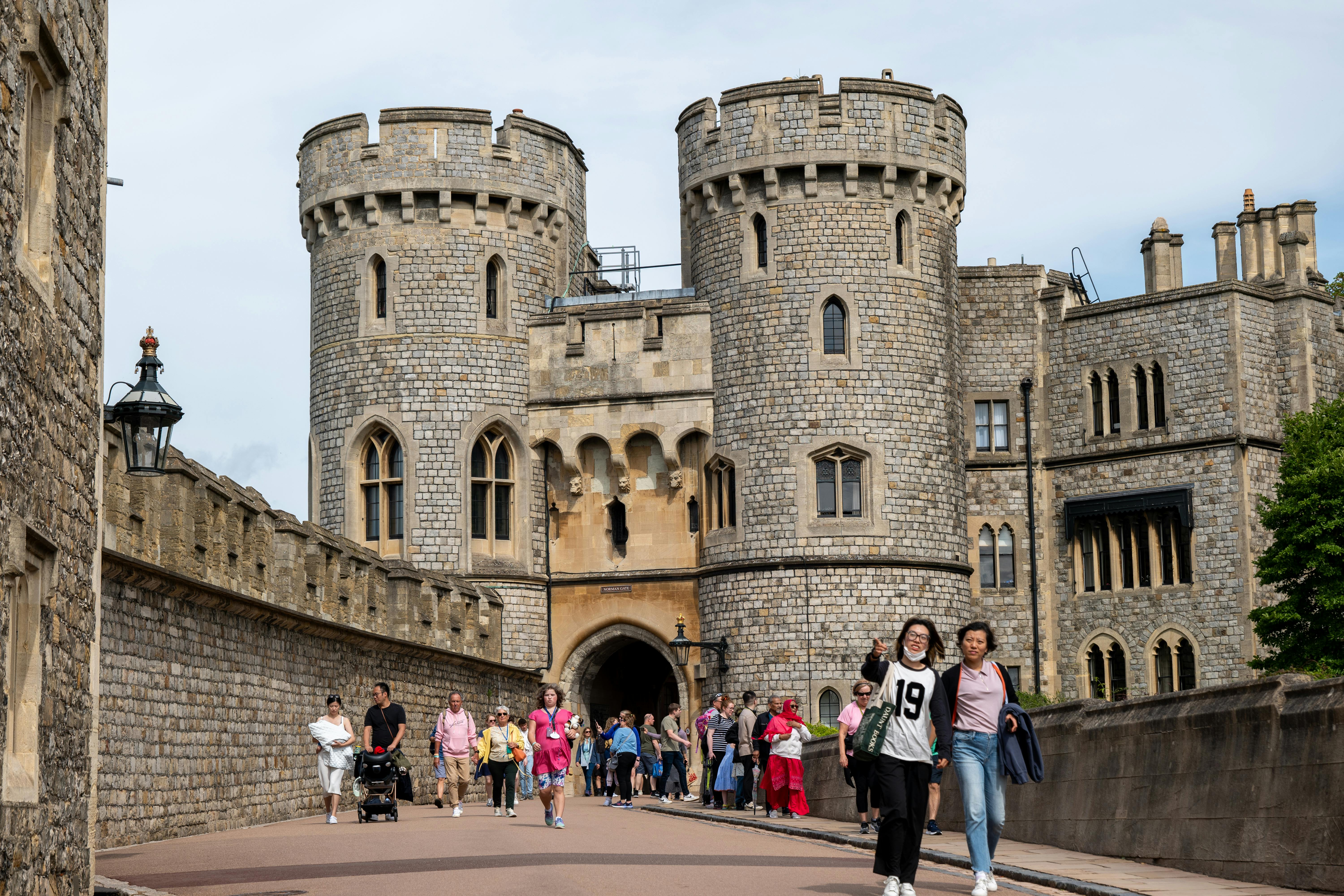 Tourists in Windsor Castle