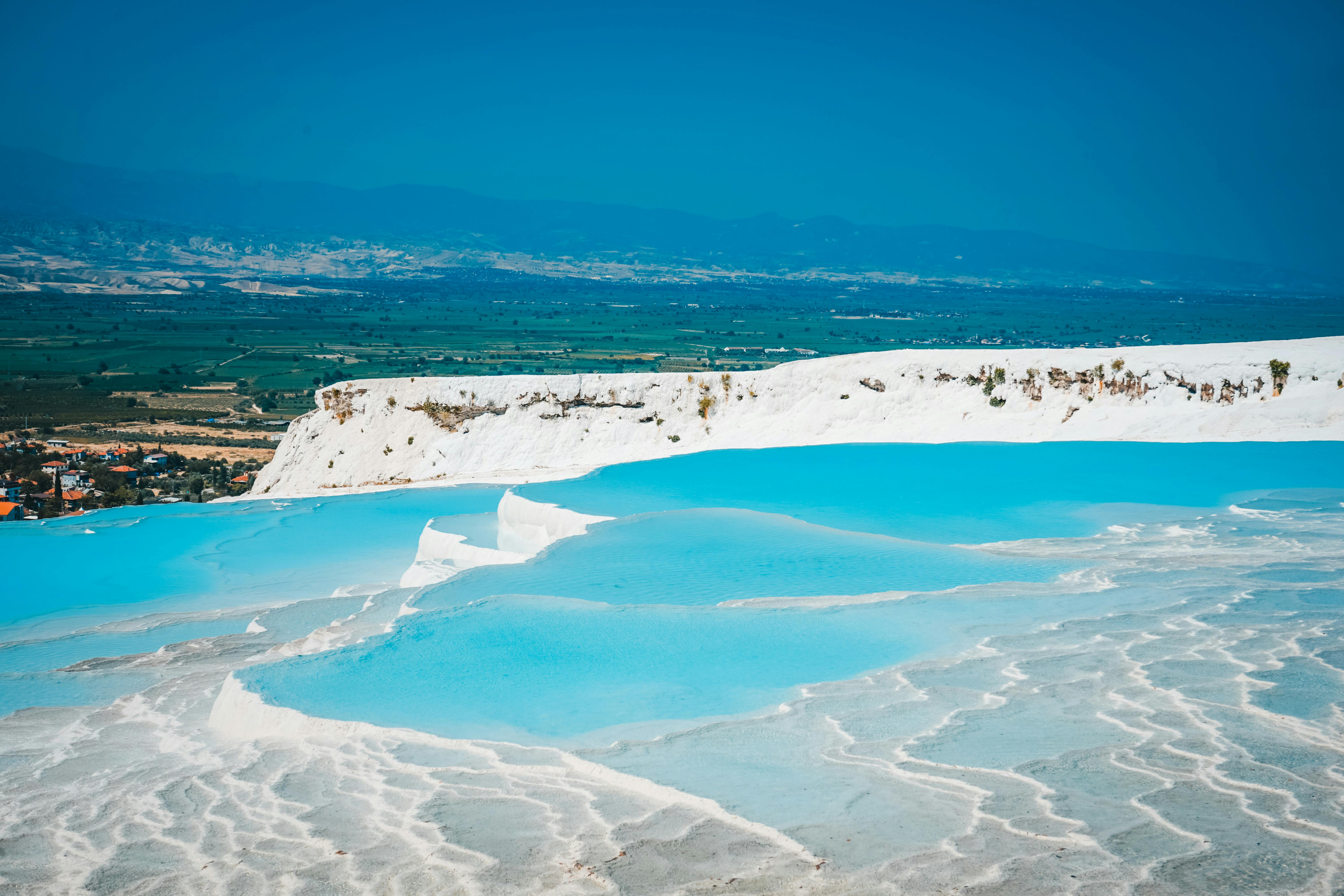 Turquoise Travertine Pools of Pamukkale, Türkiye