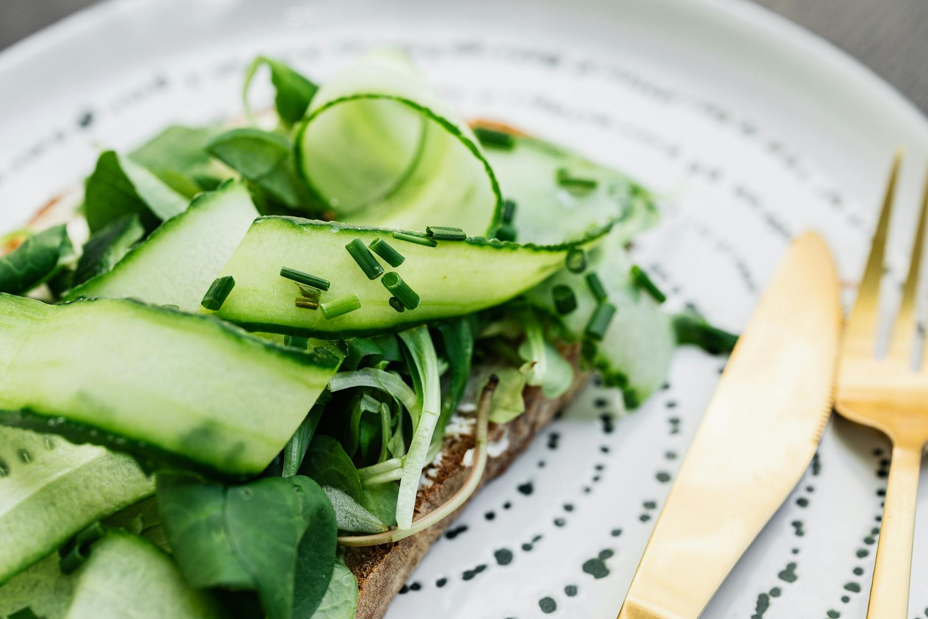 Bread with Green Vegetables