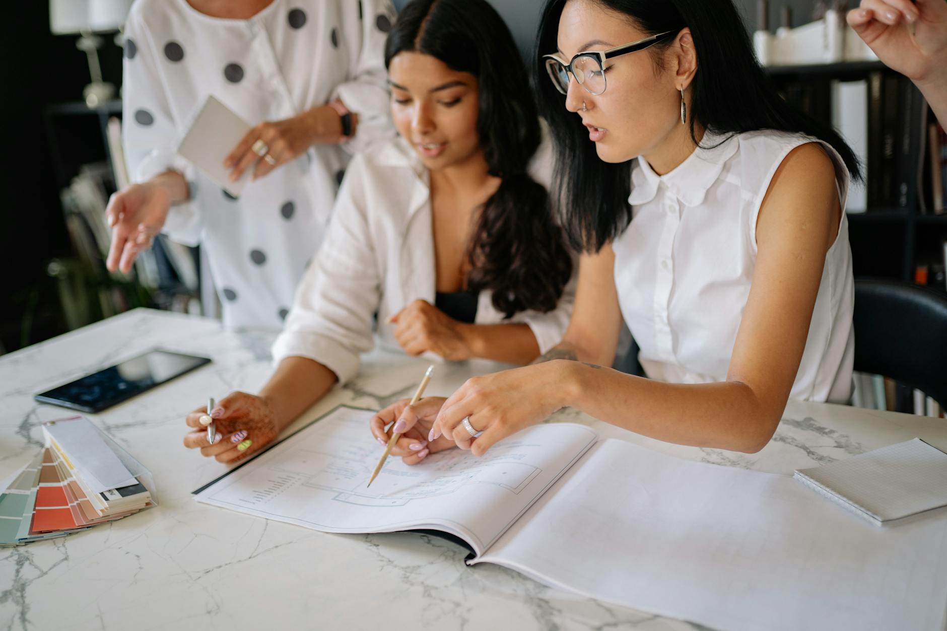 Women Having a Meeting in the Office